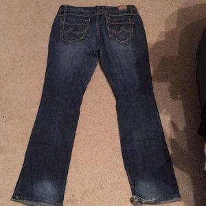 Supplies jeans